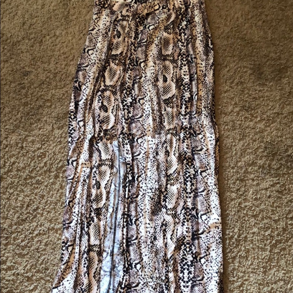 Snake skirt with slit